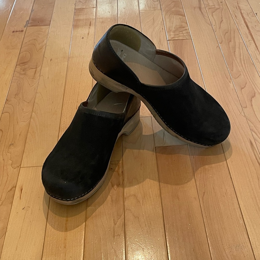 Dansko Brenna Black Suede Clog Size 39
